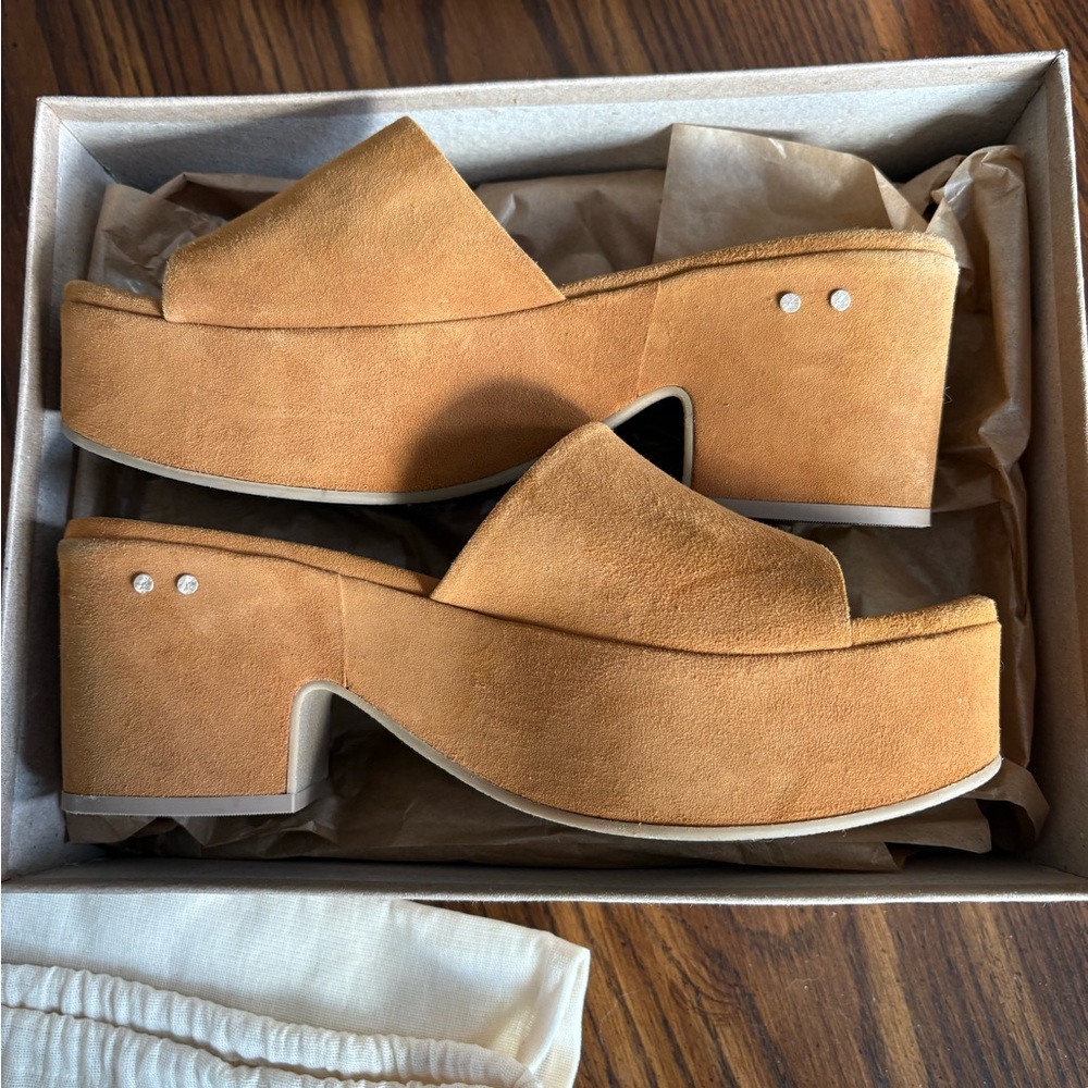 beek Caramel Suede Platform Slide Sandals